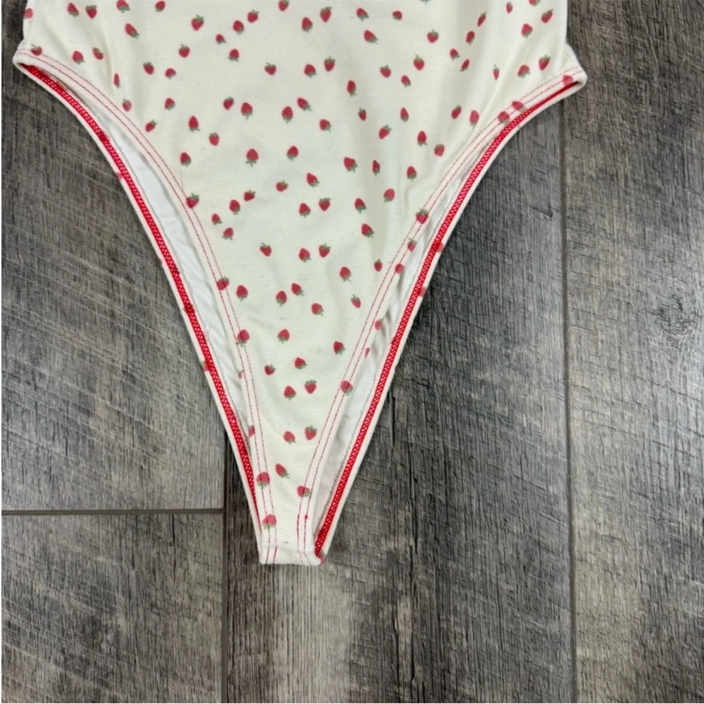 Gigi hadid Frankie’s bikini Strawberry terry one piece swimsuit